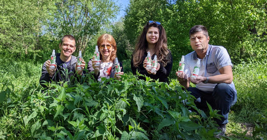 Woda z dzikiej pokrzywy - Naturalne rozwiązanie na wypadające i przetłuszczające się włosy od Inaessentials